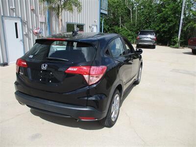 2017 Honda HR-V LX   - Photo 4 - Santa Fe, TX 77510