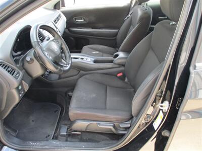 2017 Honda HR-V LX   - Photo 7 - Santa Fe, TX 77510