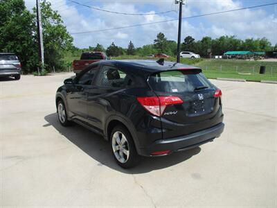 2017 Honda HR-V LX   - Photo 3 - Santa Fe, TX 77510