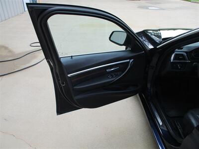 2017 BMW I   - Photo 6 - Santa Fe, TX 77510