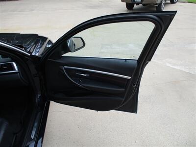 2017 BMW I   - Photo 17 - Santa Fe, TX 77510