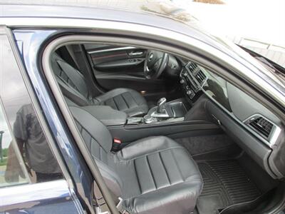 2017 BMW I   - Photo 18 - Santa Fe, TX 77510