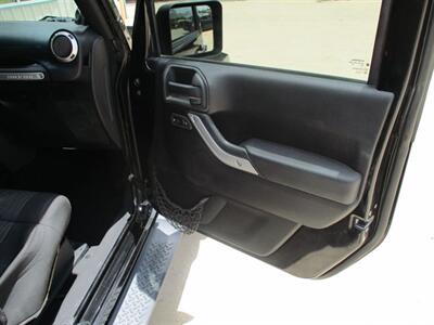 2012 Jeep Wrangler SAHARA   - Photo 14 - Santa Fe, TX 77510