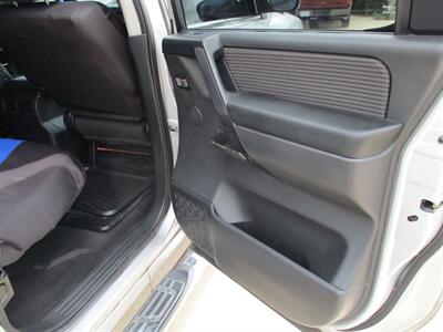 2012 Nissan Titan SV - Photo 15 - Santa Fe, TX 77510