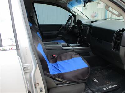 2012 Nissan Titan SV - Photo 19 - Santa Fe, TX 77510