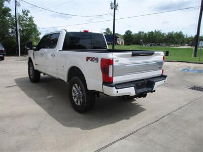 2017 Ford F-350 SUPER DUTY   - Photo 3 - Santa Fe, TX 77510