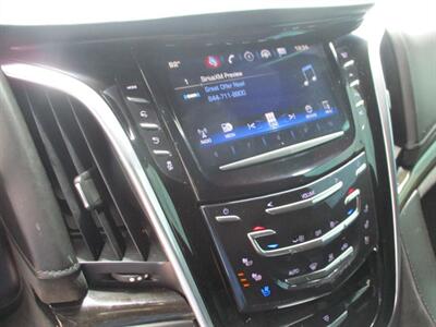 2018 Cadillac Escalade ESV ESV PLATINUM - Photo 9 - Santa Fe, TX 77510