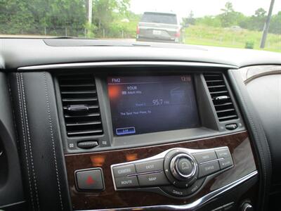 2016 INFINITI QX80   - Photo 9 - Santa Fe, TX 77510