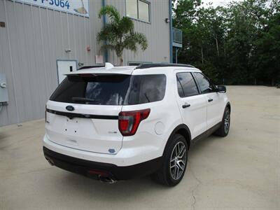2017 Ford Explorer SPORT   - Photo 4 - Santa Fe, TX 77510