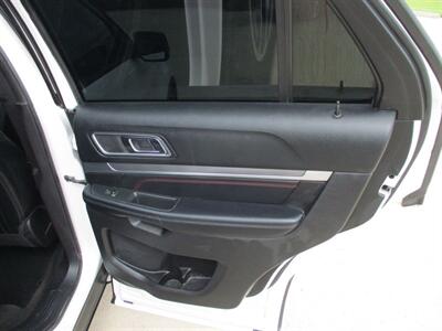 2017 Ford Explorer SPORT   - Photo 18 - Santa Fe, TX 77510