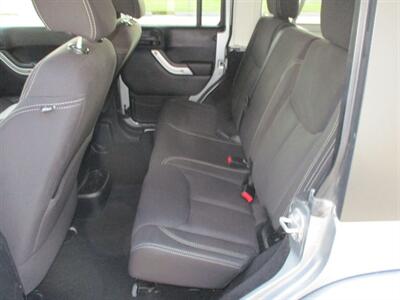 2014 Jeep Wrangler SAHARA UNLIMITED - Photo 13 - Santa Fe, TX 77510