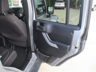 2014 Jeep Wrangler SAHARA UNLIMITED - Photo 15 - Santa Fe, TX 77510