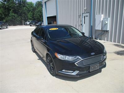 2018 Ford Fusion SE   - Photo 1 - Santa Fe, TX 77510