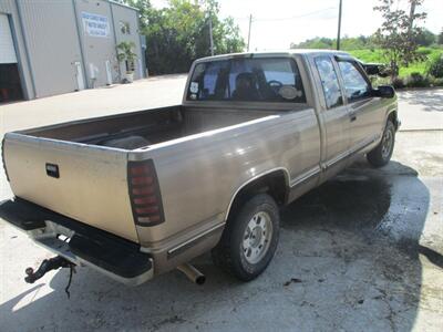 1996 Chevrolet C1500   - Photo 3 - Santa Fe, TX 77510