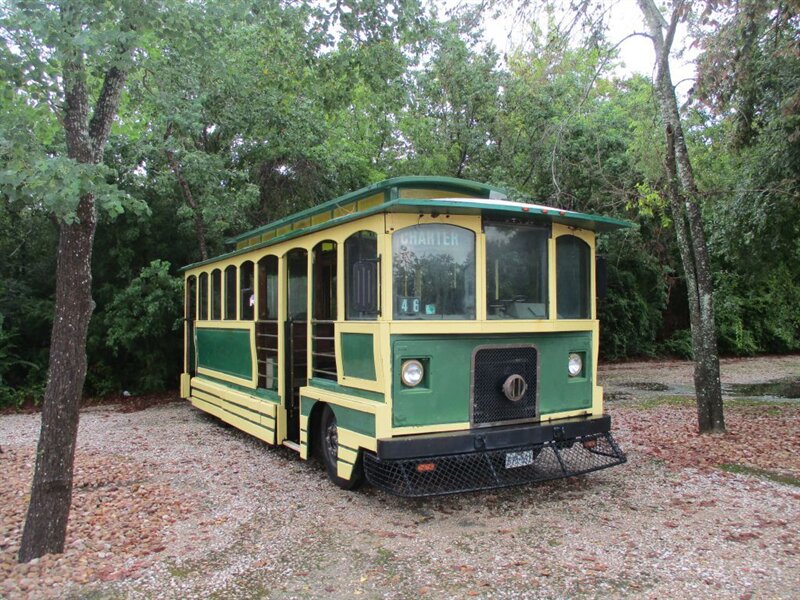 1990 CHANCE COACH TRANSIT TRANSIT BUS TROLLEY BUS - Photo 1 - Santa Fe, TX 77510