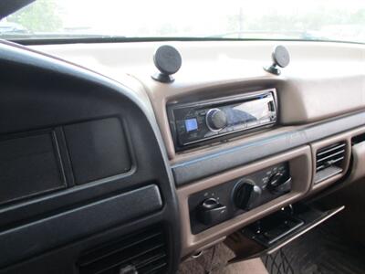 1996 Ford F-250 XLT   - Photo 9 - Santa Fe, TX 77510