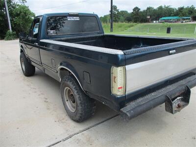 1996 Ford F-250 XLT   - Photo 3 - Santa Fe, TX 77510