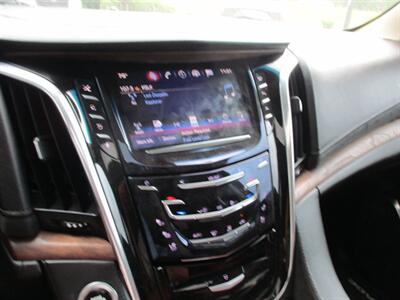 2016 Cadillac Escalade PREMIUM   - Photo 9 - Santa Fe, TX 77510