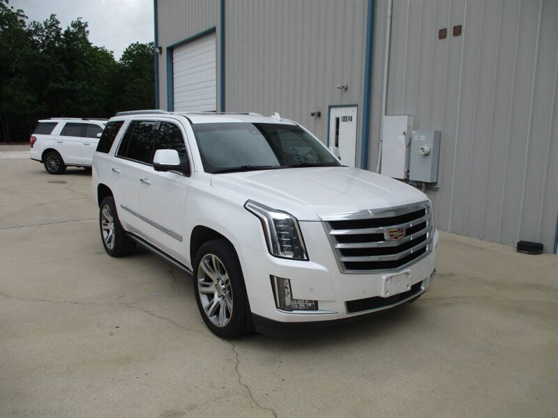 2016 Cadillac Escalade PREMIUM   - Photo 1 - Santa Fe, TX 77510
