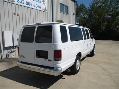 2013 Ford E-Series Van E350 SUPER DUTY WAGON   - Photo 4 - Santa Fe, TX 77510