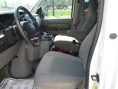 2013 Ford E-Series Van E350 SUPER DUTY WAGON   - Photo 8 - Santa Fe, TX 77510