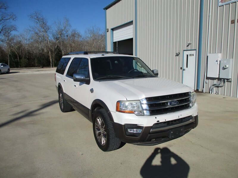 2017 Ford Expedition EL EL XLT   - Photo 1 - Santa Fe, TX 77510