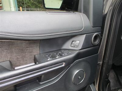 2020 Ford Expedition LIMITED   - Photo 13 - Santa Fe, TX 77510