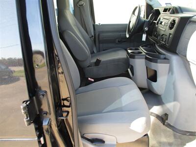 2013 FORD ECONOLINE XLT E350 SUPER DUTY WAGON   - Photo 18 - Santa Fe, TX 77510