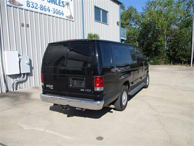 2013 FORD ECONOLINE XLT E350 SUPER DUTY WAGON   - Photo 4 - Santa Fe, TX 77510