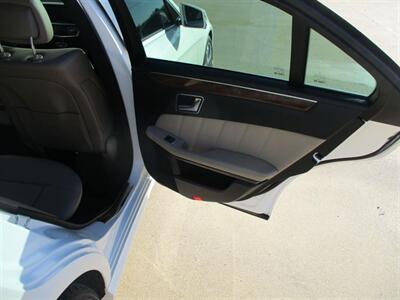 2013 Mercedes-Benz E350   - Photo 16 - Santa Fe, TX 77510