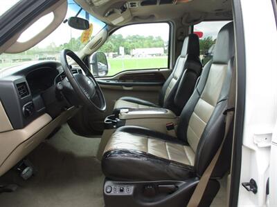 2005 Ford Excursion EDDIE BAUER   - Photo 8 - Santa Fe, TX 77510