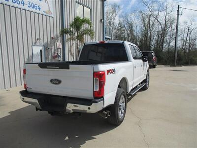 2017 Ford F-250 Super Duty Lariat   - Photo 4 - Santa Fe, TX 77510