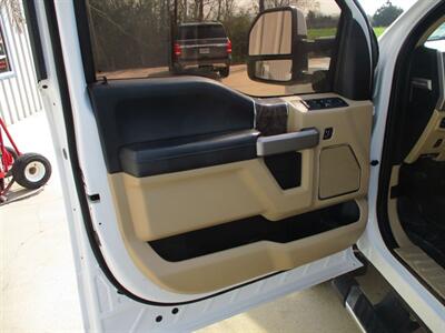 2017 Ford F-250 Super Duty Lariat   - Photo 7 - Santa Fe, TX 77510