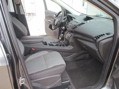 2017 Ford Escape SE - Photo 9 - Santa Fe, TX 77510