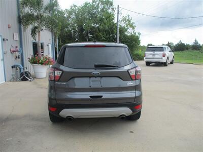 2017 Ford Escape SE - Photo 4 - Santa Fe, TX 77510