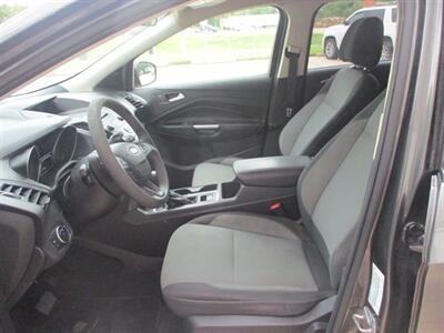 2017 Ford Escape SE - Photo 6 - Santa Fe, TX 77510