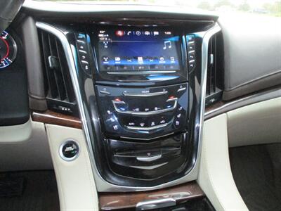 2017 Cadillac Escalade ESV ESV PREMIUM LUXURY - Photo 15 - Santa Fe, TX 77510