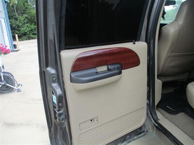 2006 Ford F-250 SUPER DUTY   - Photo 12 - Santa Fe, TX 77510