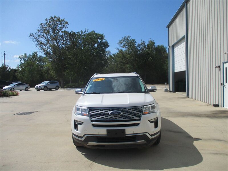 2019 Ford Explorer PLATINUM   - Photo 1 - Santa Fe, TX 77510