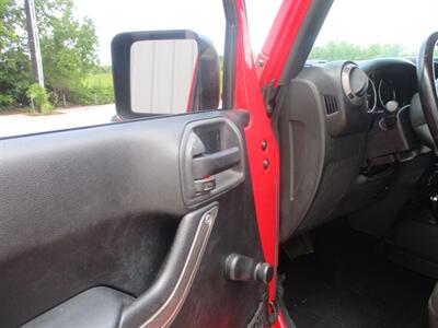 2015 Jeep Wrangler SPORT   - Photo 10 - Santa Fe, TX 77510