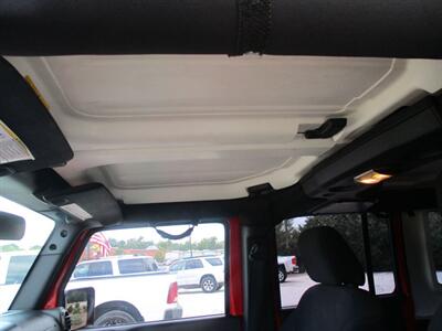 2015 Jeep Wrangler SPORT   - Photo 17 - Santa Fe, TX 77510