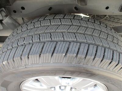 2012 Ford F-150 XLT - Photo 5 - Santa Fe, TX 77510