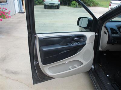 2016 Dodge Grand Caravan SE - Photo 6 - Santa Fe, TX 77510