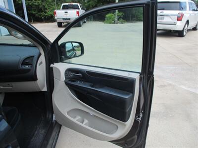 2016 Dodge Grand Caravan SE - Photo 16 - Santa Fe, TX 77510