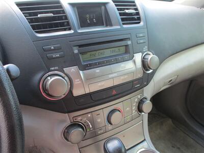 2008 Toyota Highlander   - Photo 8 - Santa Fe, TX 77510