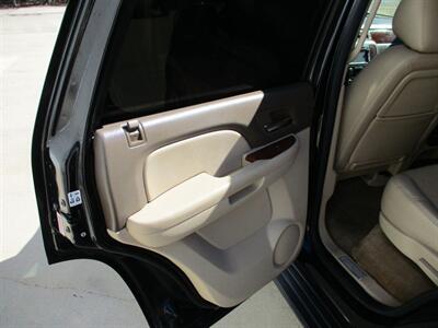 2012 Chevrolet Tahoe 1500 LTZ   - Photo 12 - Santa Fe, TX 77510