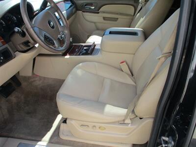 2012 Chevrolet Tahoe 1500 LTZ   - Photo 7 - Santa Fe, TX 77510
