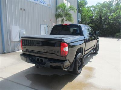2016 Toyota Tundra CREWMAX LIMITED   - Photo 8 - Santa Fe, TX 77510
