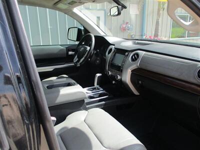 2016 Toyota Tundra CREWMAX LIMITED   - Photo 24 - Santa Fe, TX 77510