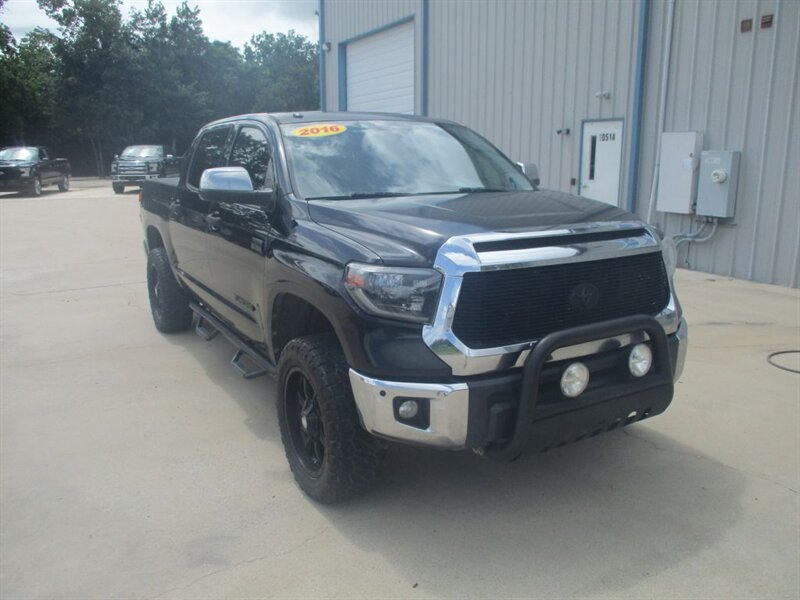 2016 Toyota Tundra CREWMAX LIMITED   - Photo 1 - Santa Fe, TX 77510